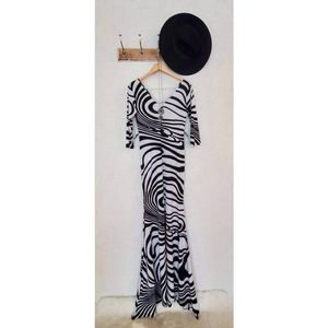 ZEBRA STRIPED LONG DRESS -Size S & M🖤